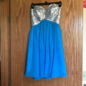 Beautiful strapless blue and silver hc dress